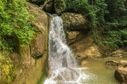 водопад в ущелье реки Мешоко