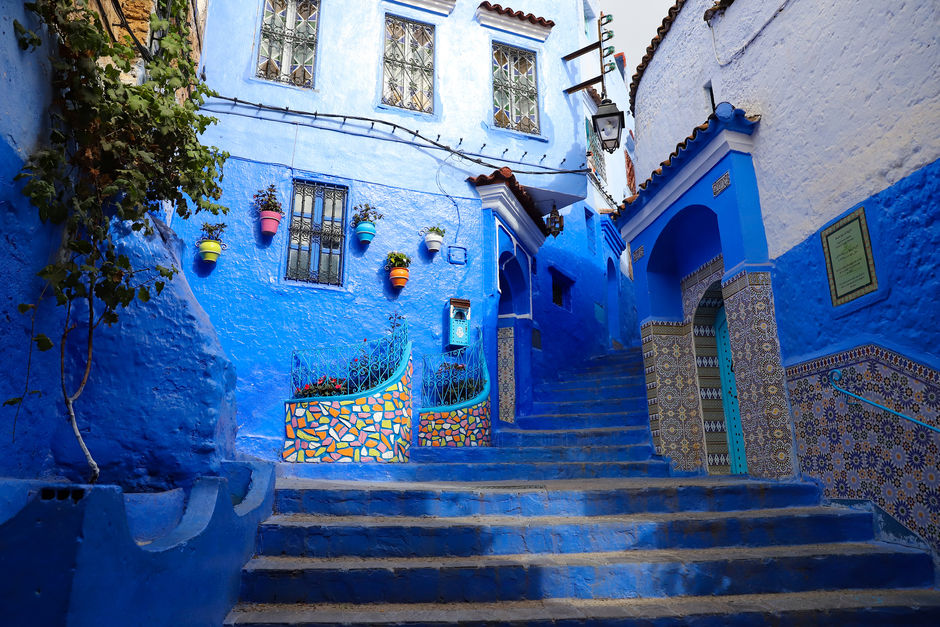 Улица в городе Шавен, Марокко