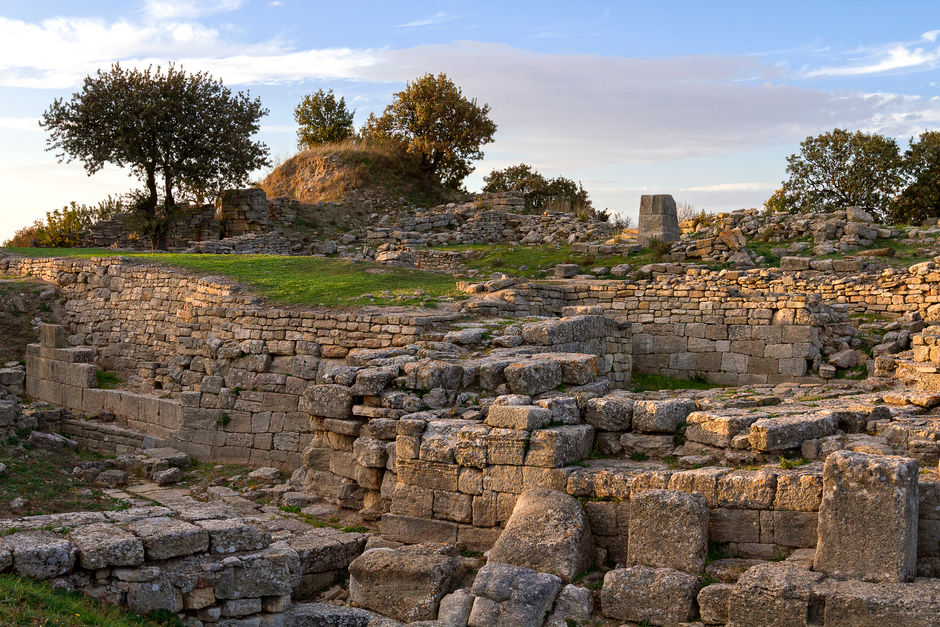 Руины древнего города Троя